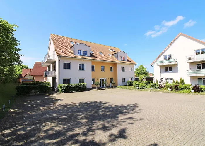Haus 1 4 *